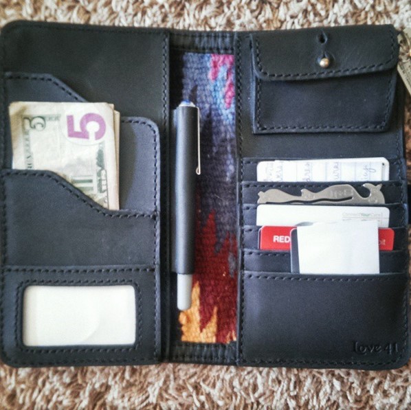 Love41 Lana Clutch Wallet in Black